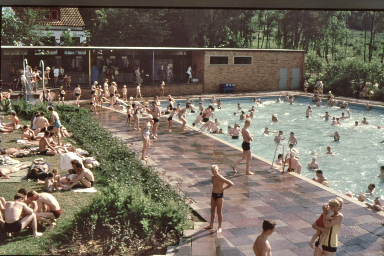Freibad ab 1961 Umkleidekabinen