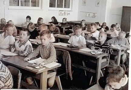neue Schule Klassenraum Eing.-Kl.  1967