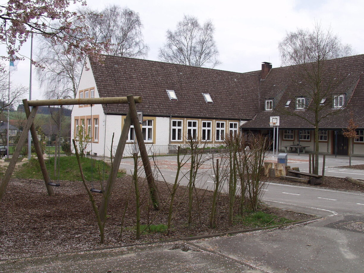 Grundschule 2001