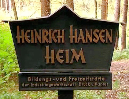 Schild Heinrich-Hansen-Heim