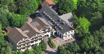 HHH Luftaufnahme kompl. Gebäude